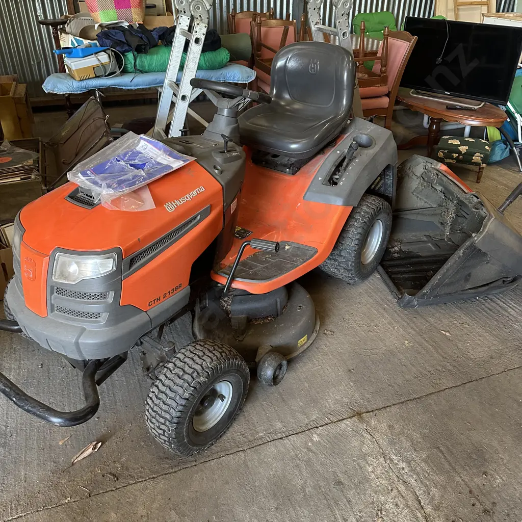 Husqvarna ride on mower, not currently working and needs to be taken to workshop for diagnoses Image 1++