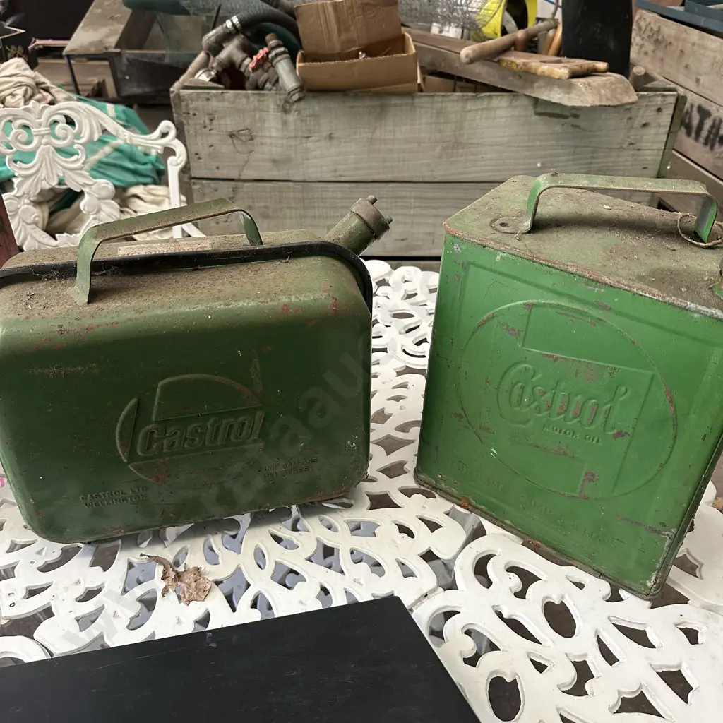 2 green castrol tins Image 1++