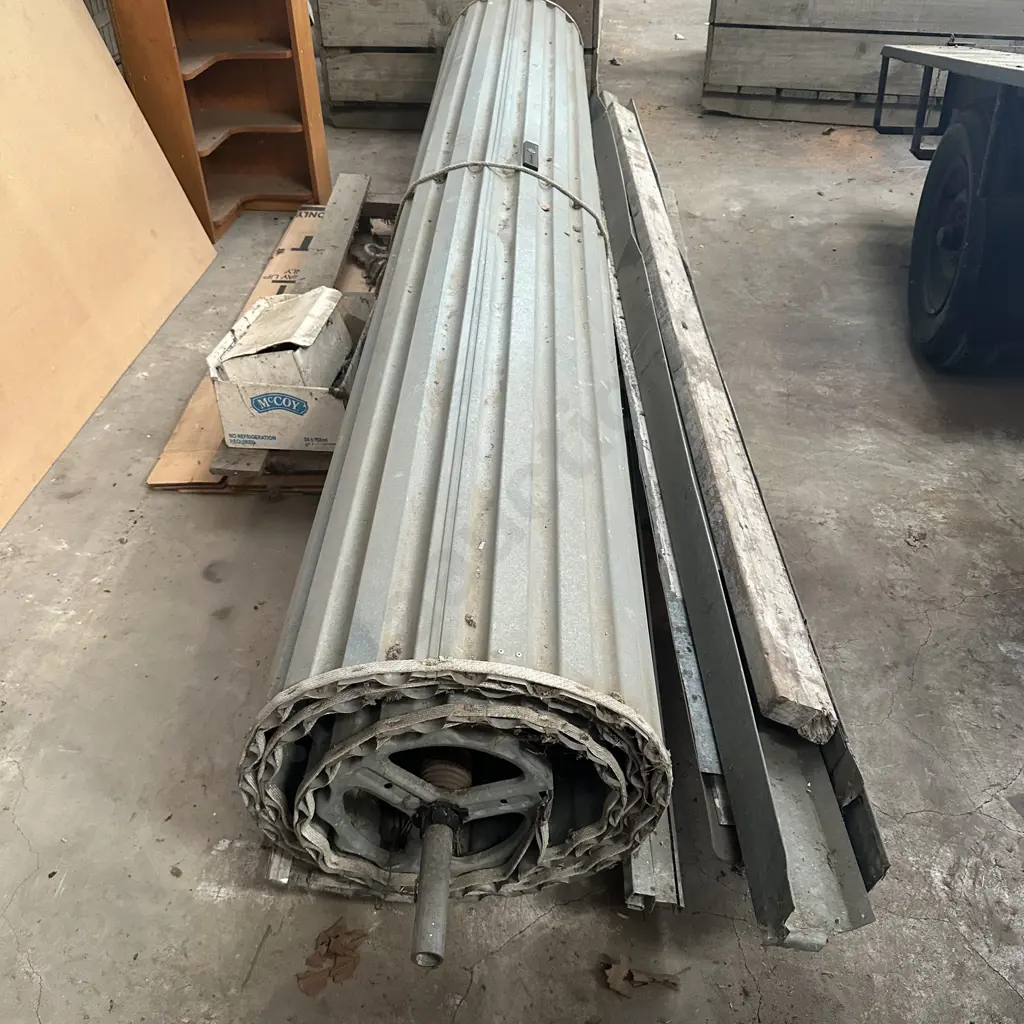 large garage roller door 3050 width Image 1++