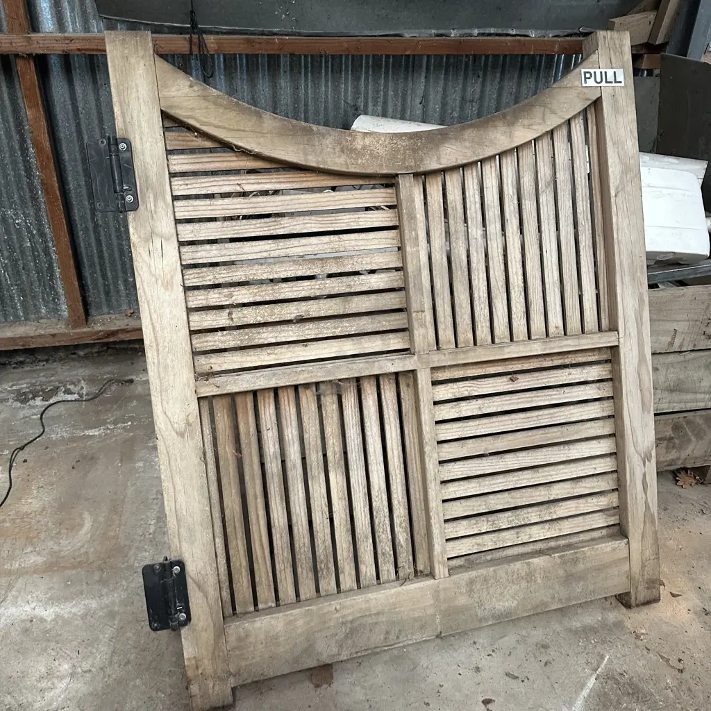 wooden gate Image 1++