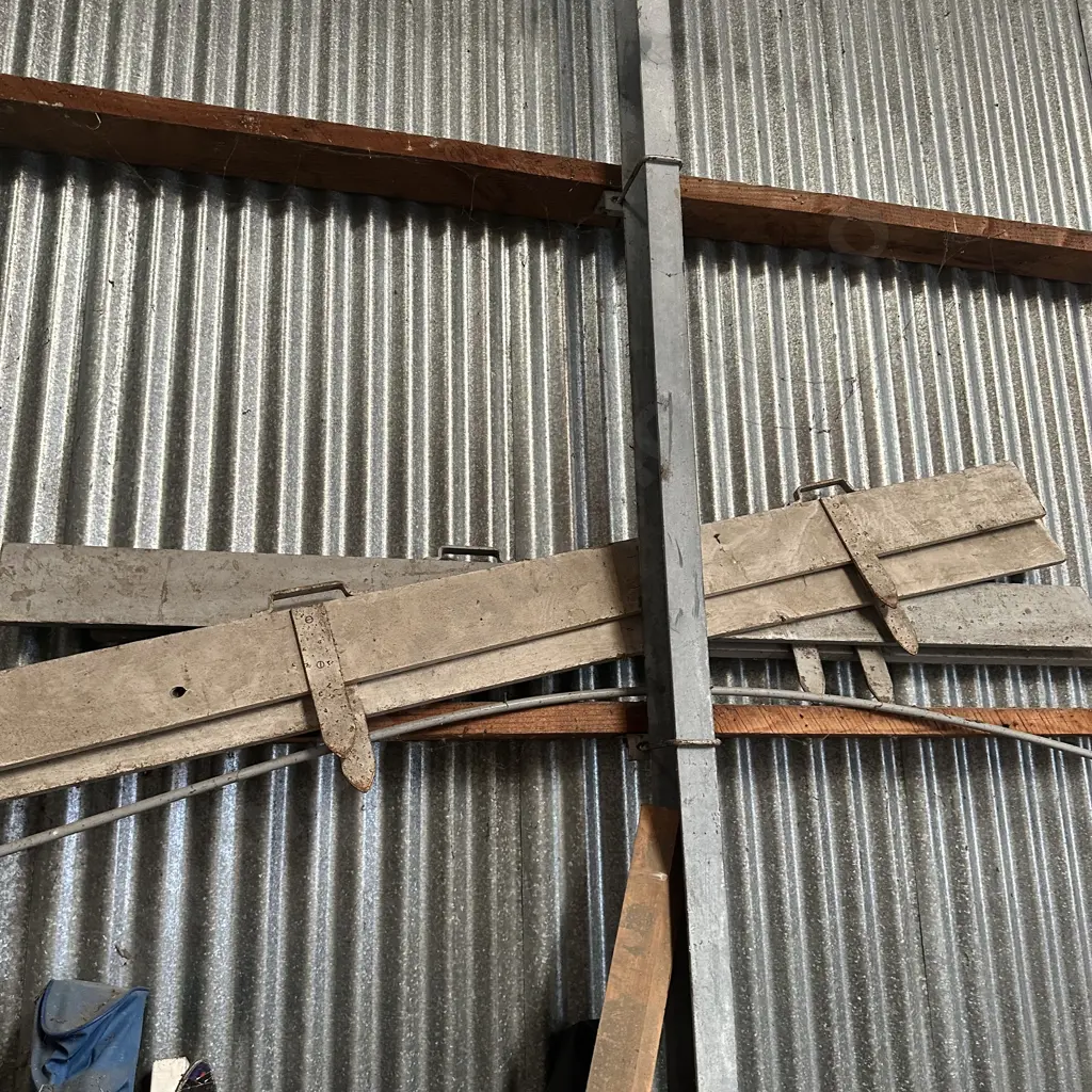 wooden rack plus wooden parts Image 1++