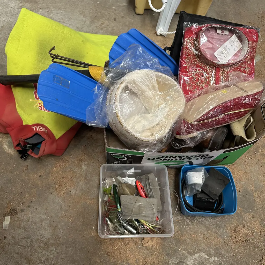 wetsuit, lures, dress up etc Image 1++