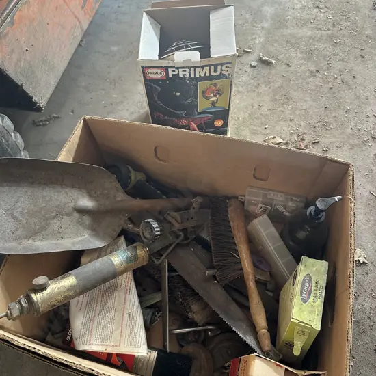 box tools and lamp etc