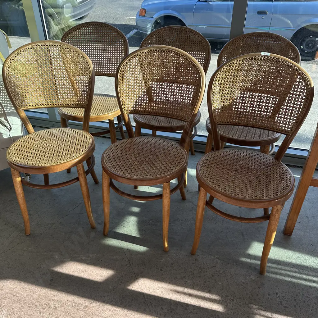 Set 6 rattan bentwood chairs Image 1++