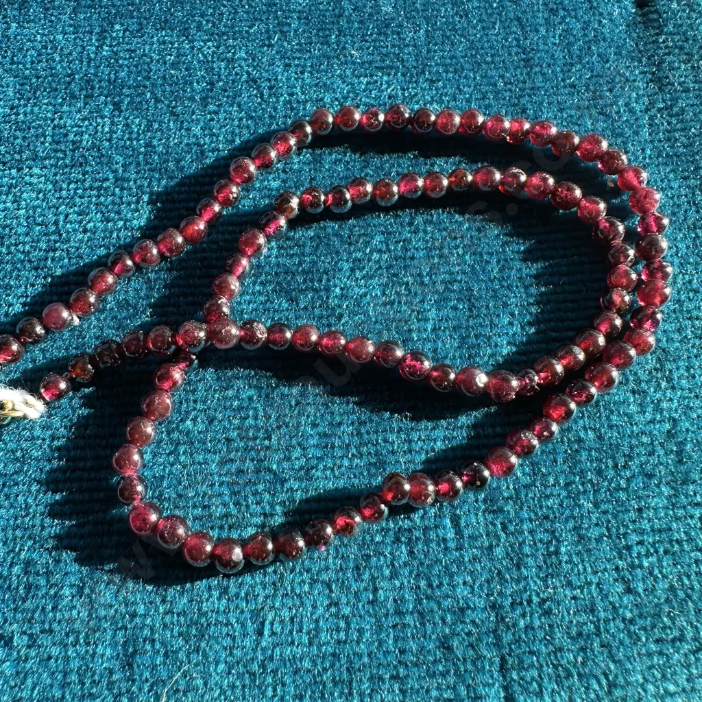Garnet necklace 44cm Image 1++
