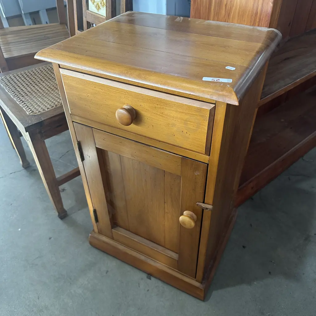 Solid bed side cabinet Image 1++