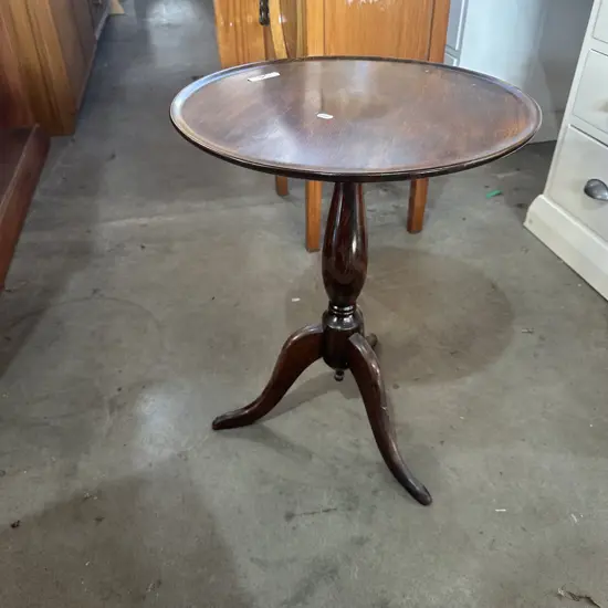 Wine table