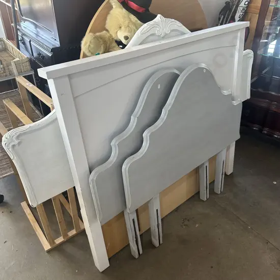 4 whitewashed headboards