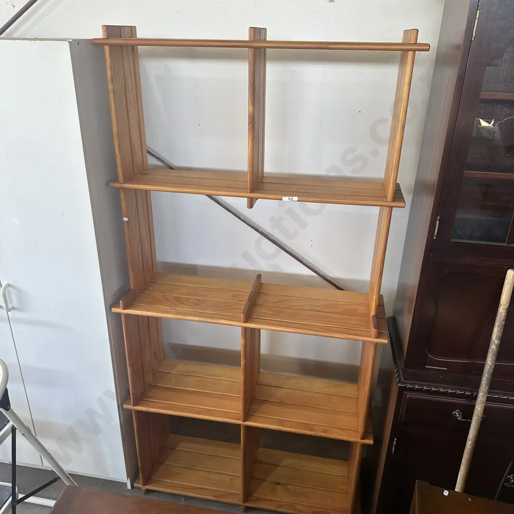 Pine bookcase Image 1++