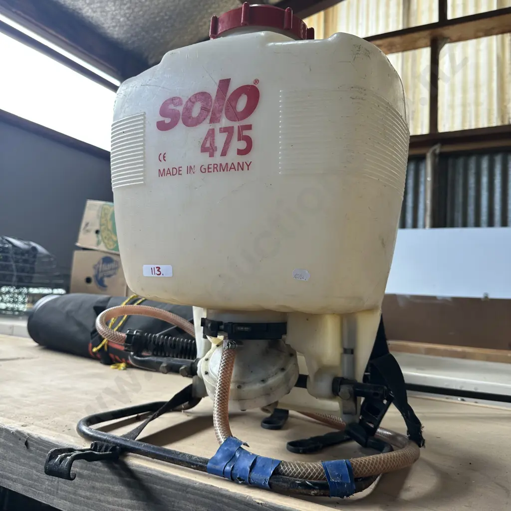 Solo sprayer Image 1++