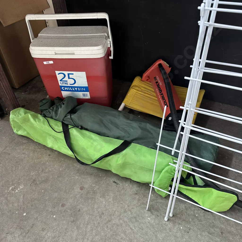 deck chairs, chillibin, clothes horse Image 1++