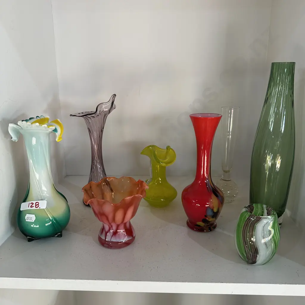 8 Art glass vases Image 1++