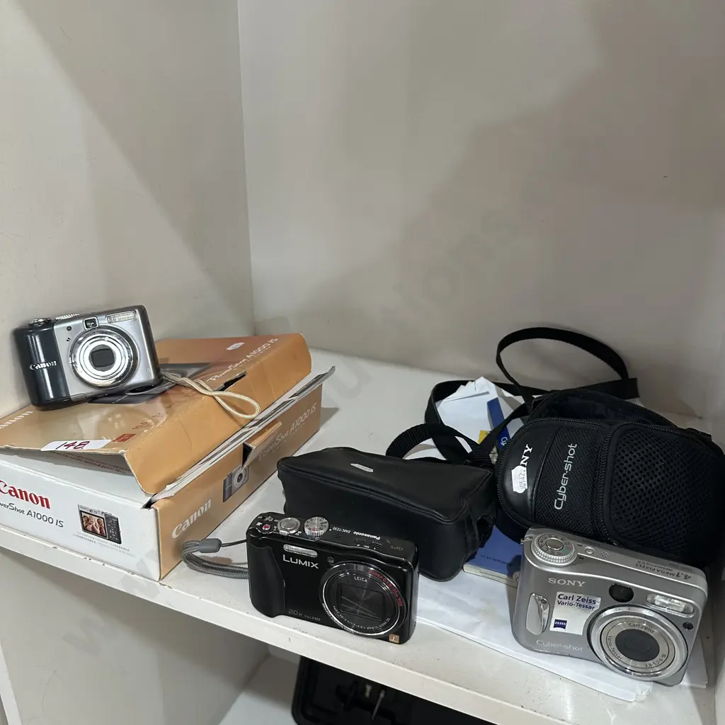 3 cameras Image 1++