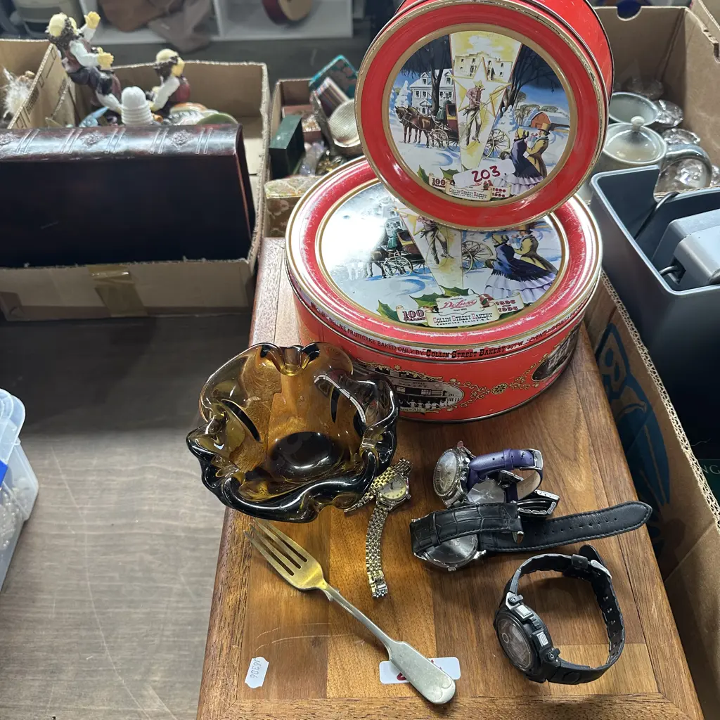Tins, watches etc Image 1++