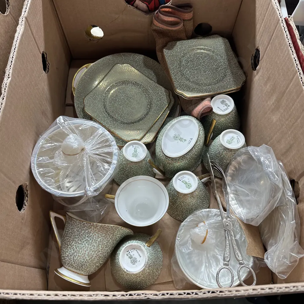 Royal Doulton china and silver items Image 1++