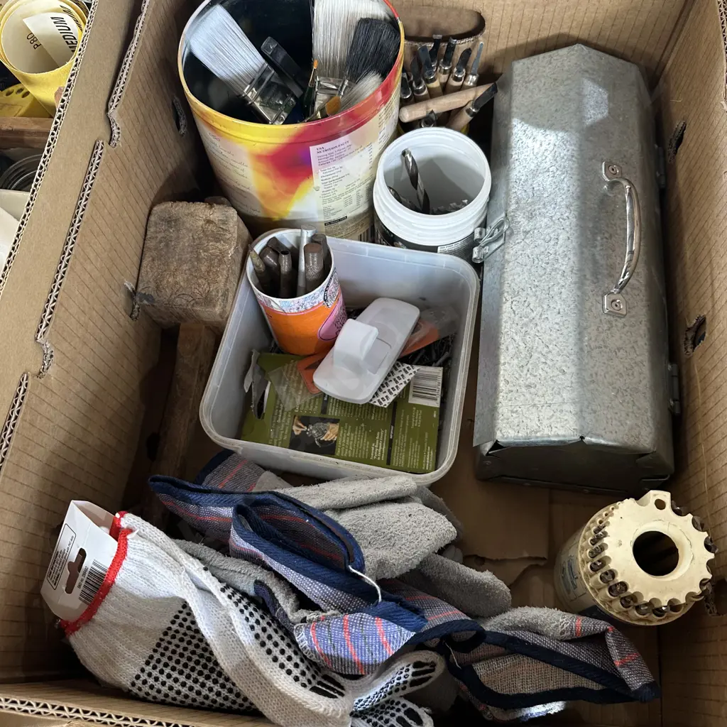 Toolbox, tools and hardware etc Image 1++