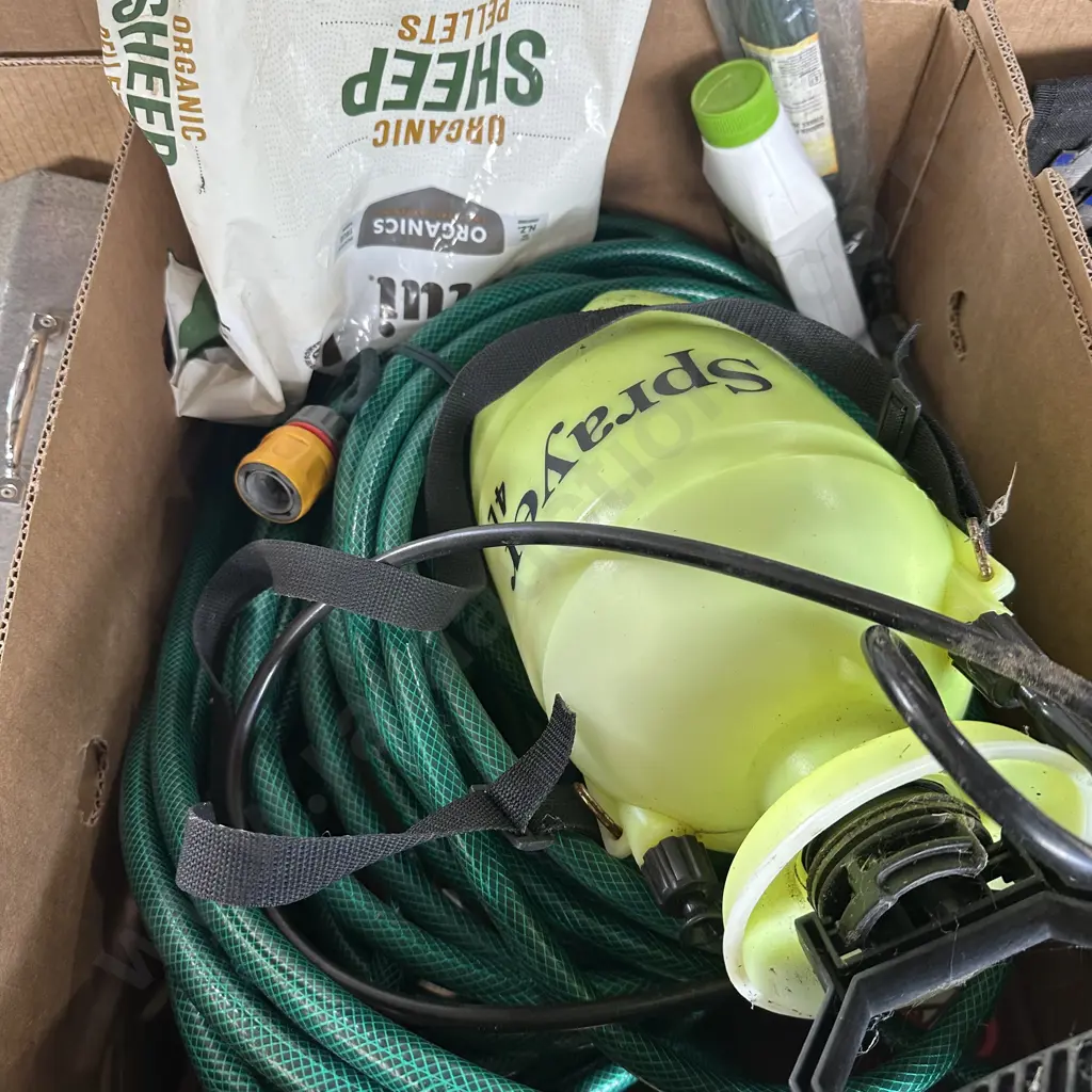 4L sprayer and hose etc Image 1++