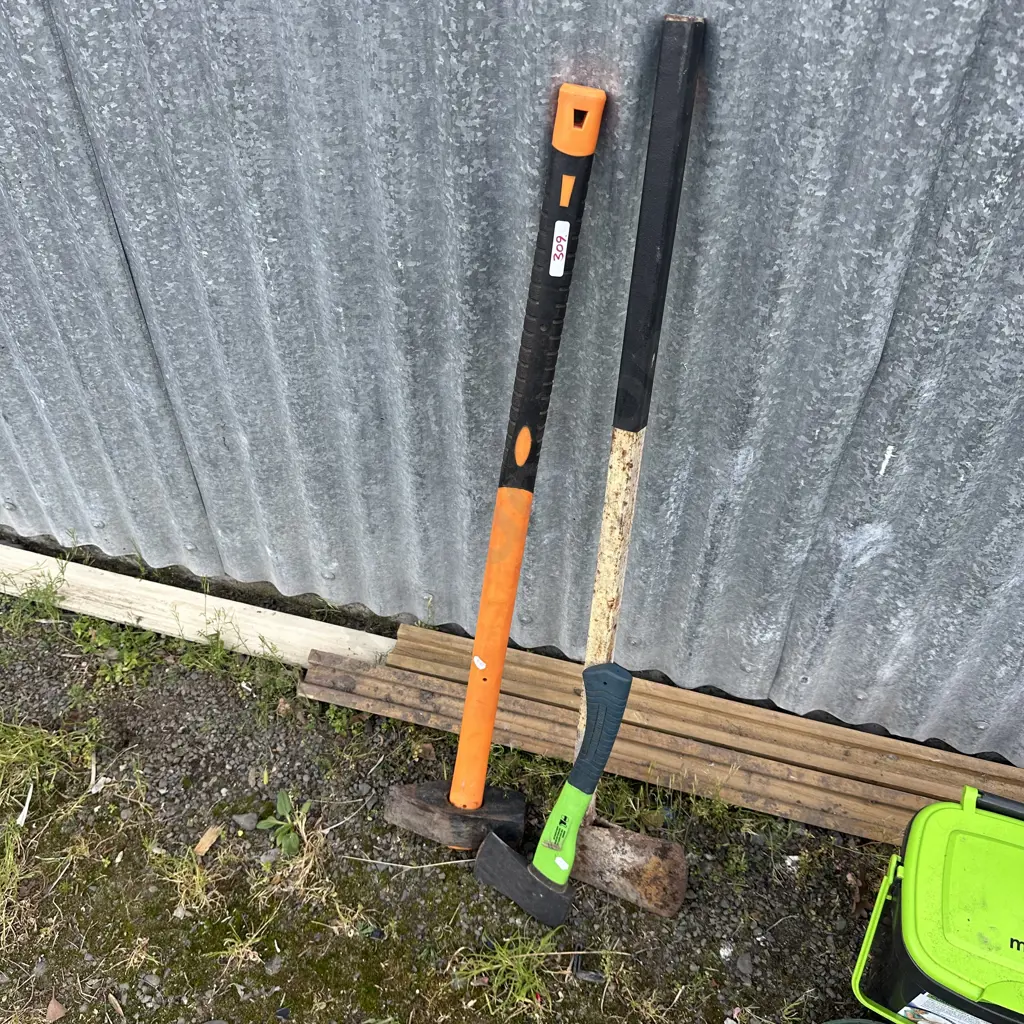 Splitting axe, axe and tomahawk Image 1++
