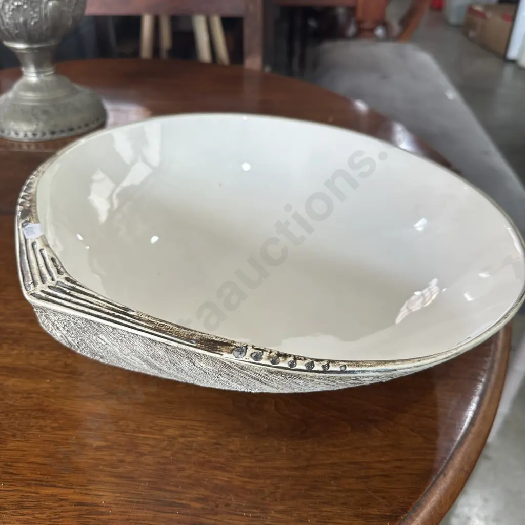 Nelson pottery shell bowl 35cm Image 1++