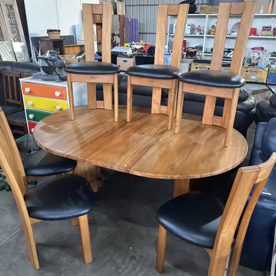 Heart Rimu extendable table and 6 chairs by aiku