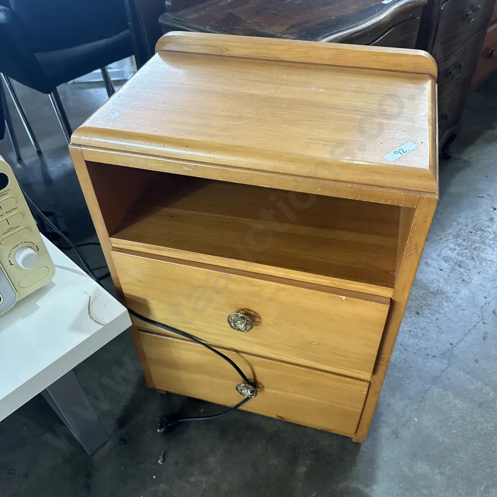 Rimu bedside Image 1++