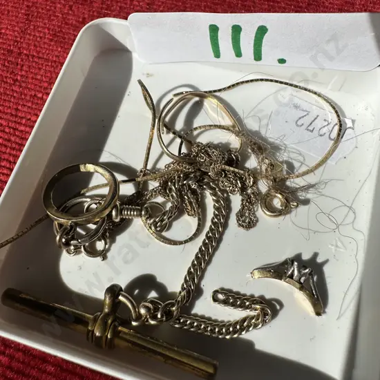 Mostly Gold scrap pieces