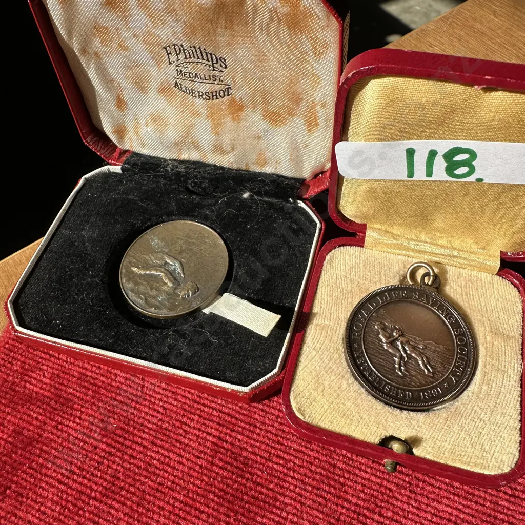 2 medals Image 1++