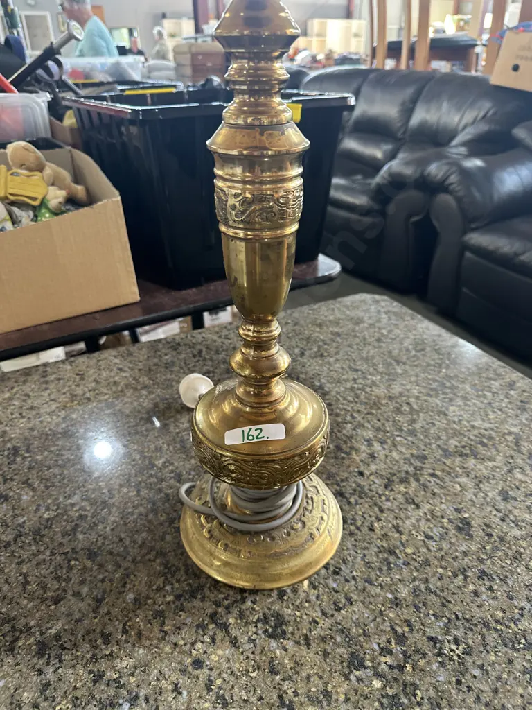 Large Brass lamp Image 1++