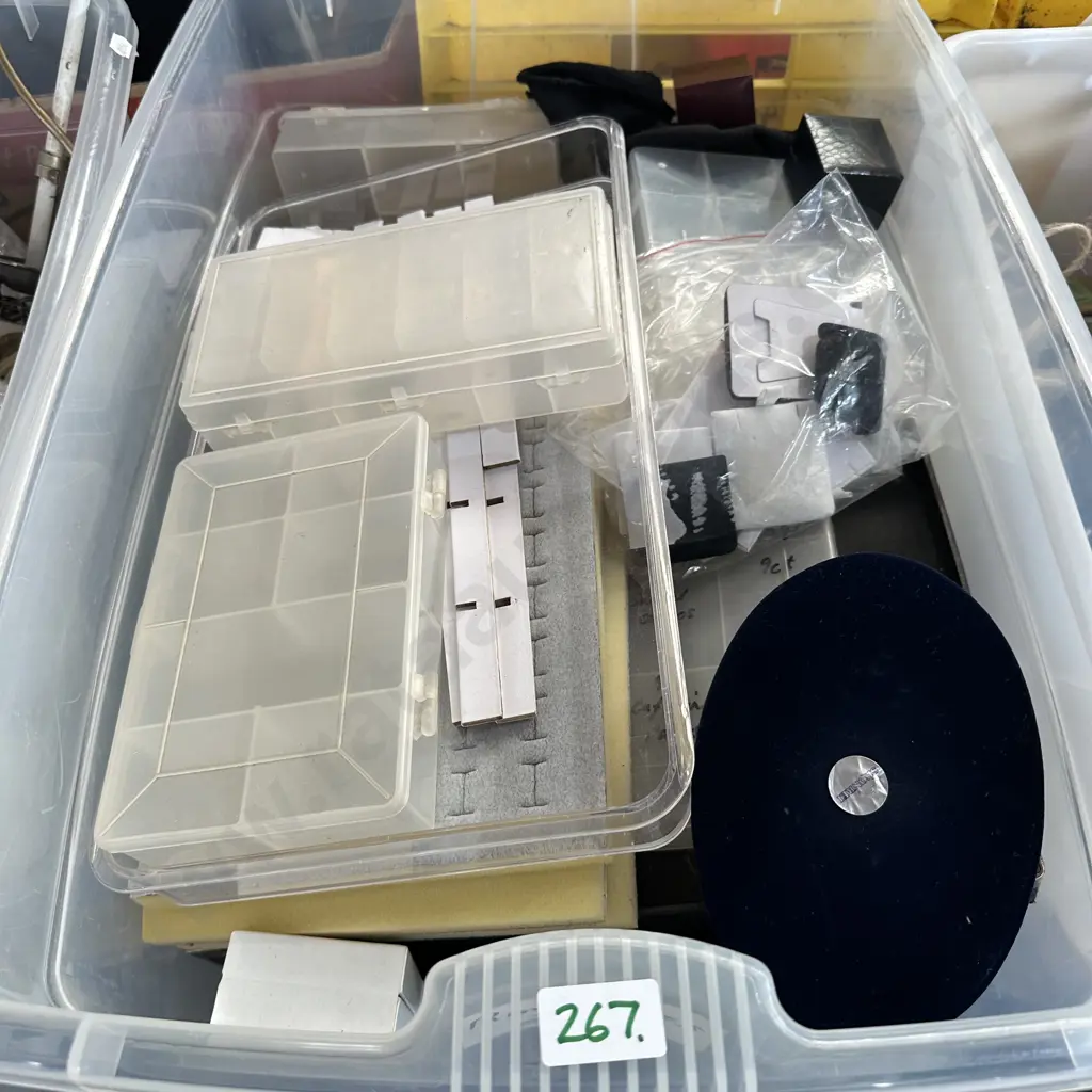 Bin of trays and containers etc. Image 1++