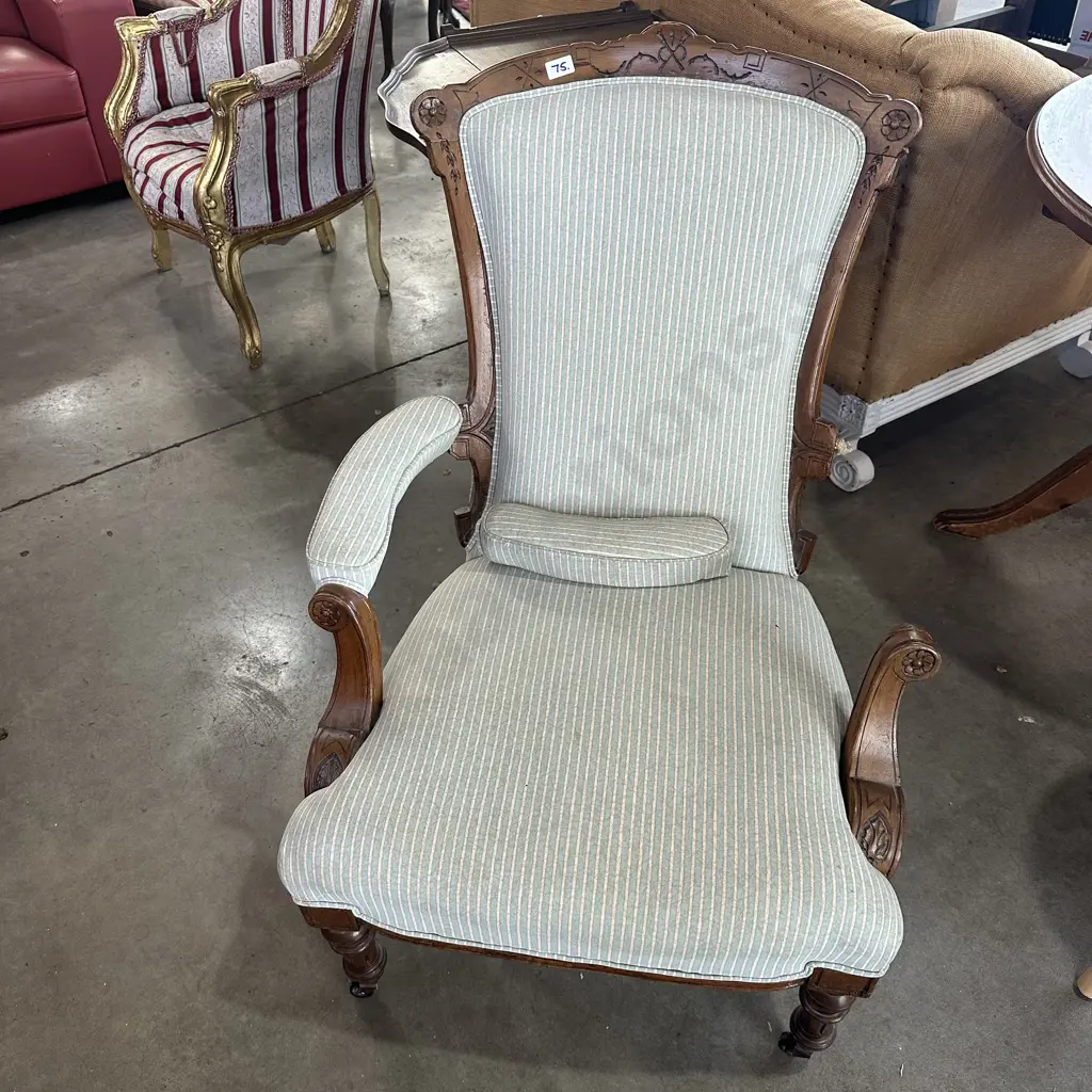 Scottish grandfather chair - needs repair Image 1++