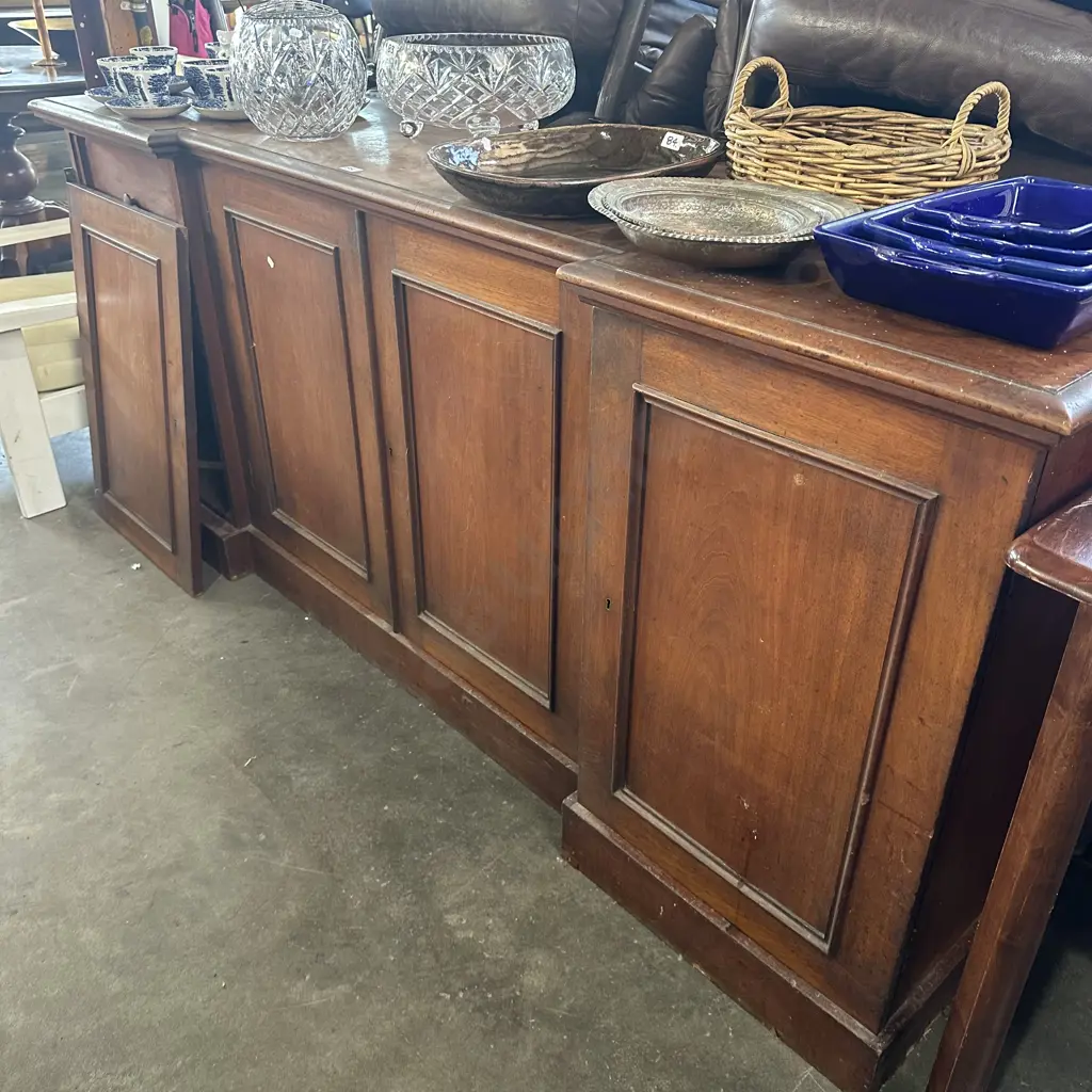 Antique Sideboard (locked and no keys to open) Image 1++