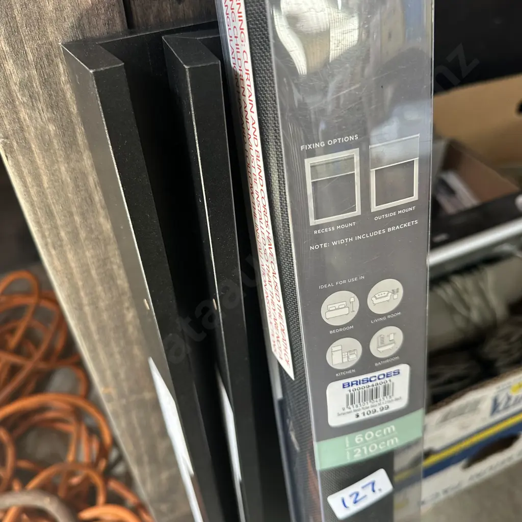 New shade blind and 2 shelves Image 1++