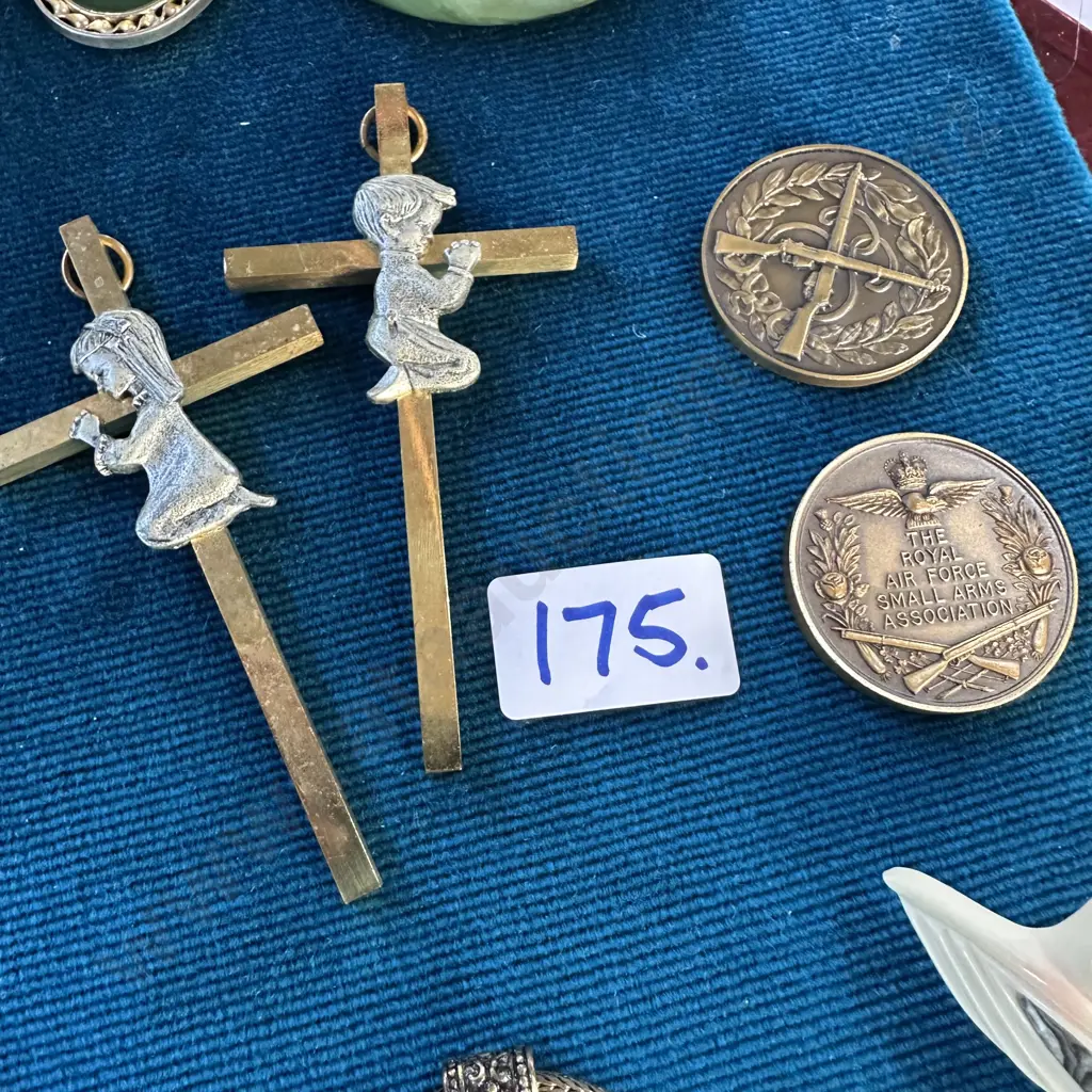 2 cross pendants & 2 arms medals Image 1++