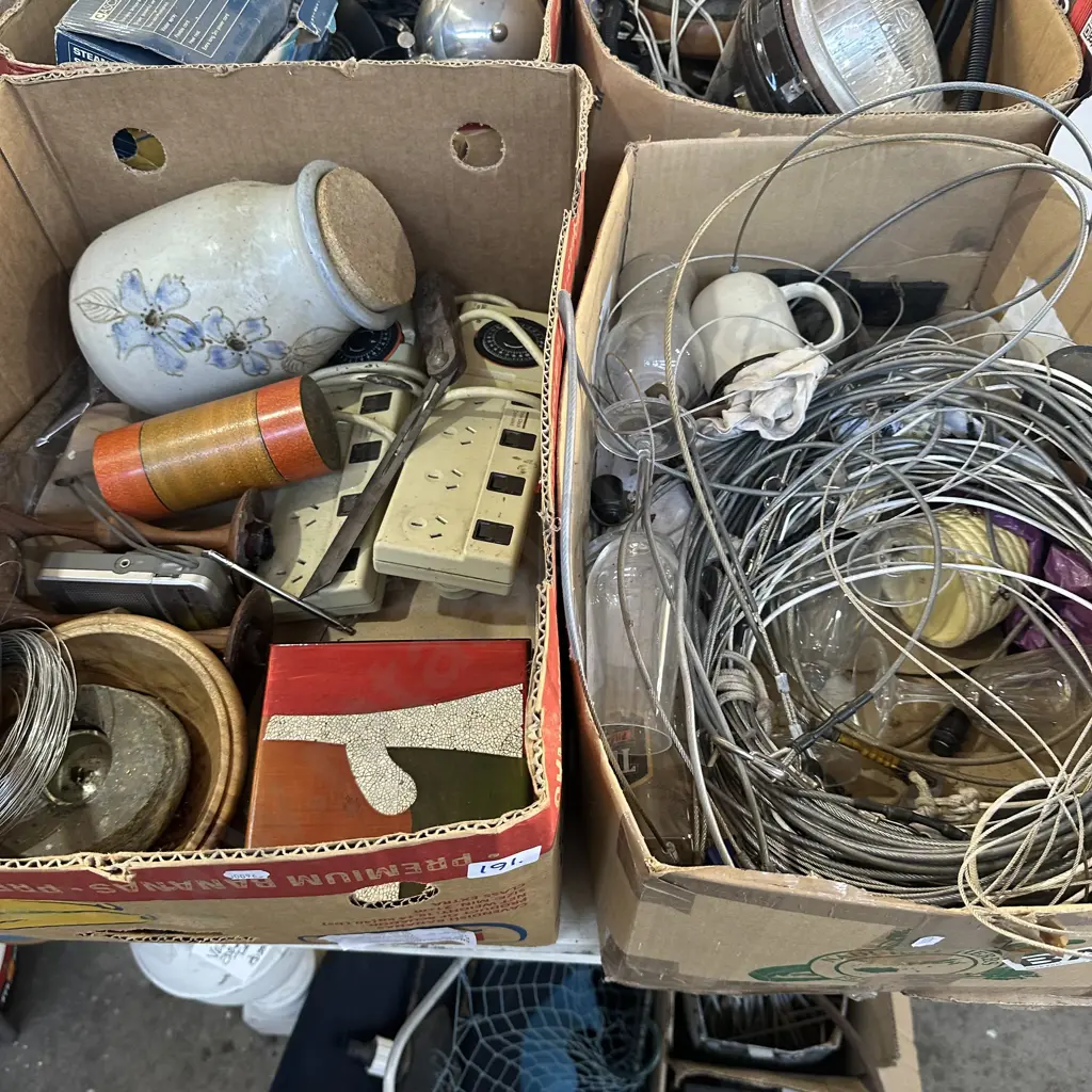 Two boxes assortment Image 1++