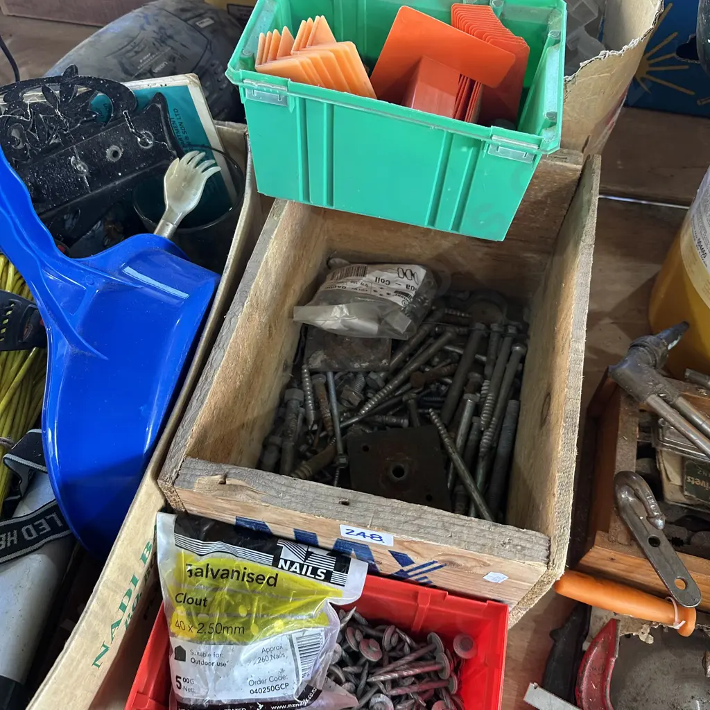 Nail box, screws, galvanized nails, bolts and coach screws etc. Image 1++