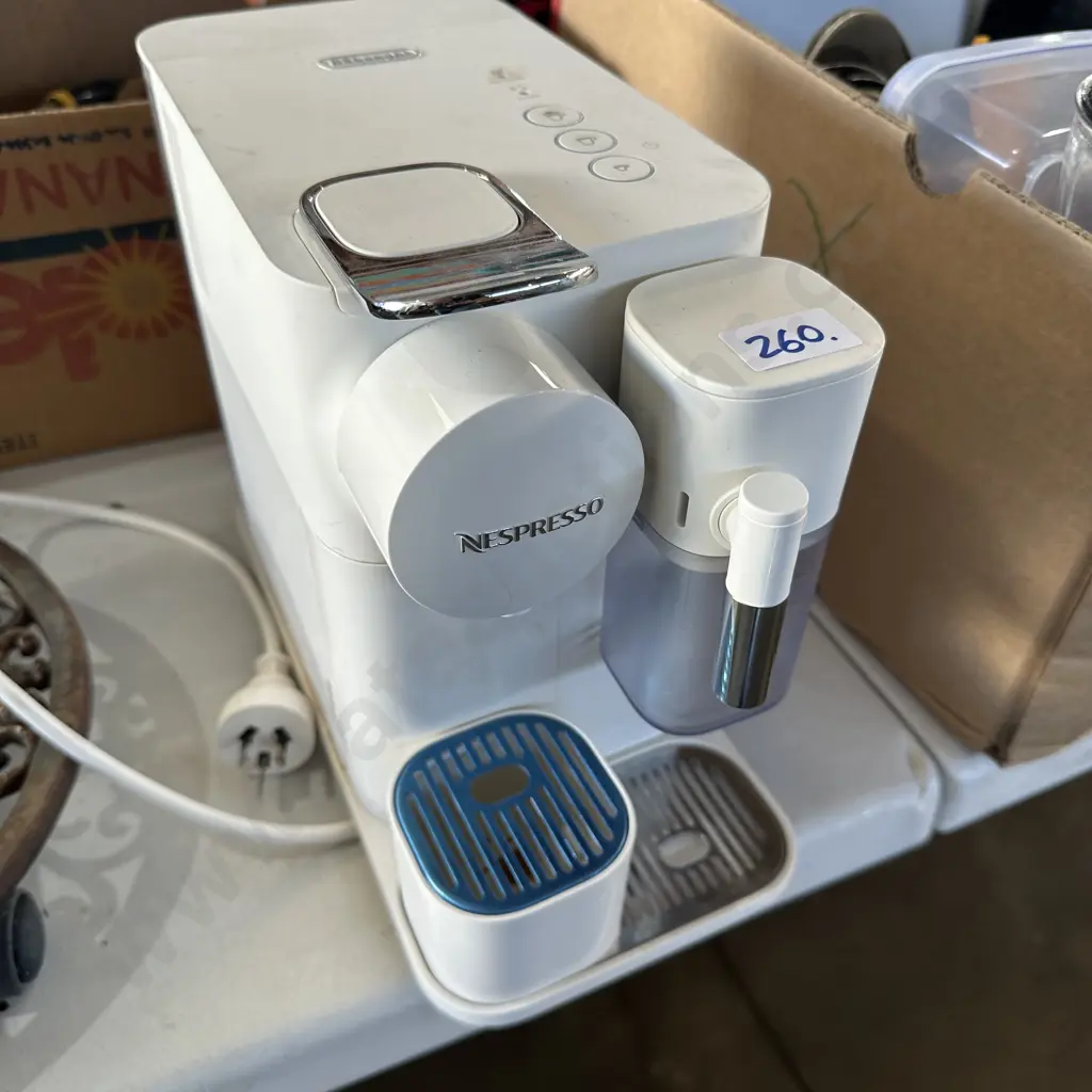 Delonghi coffee machine (milk frother not working) Image 1++