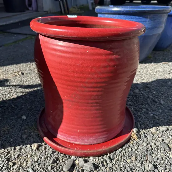 Planter and tray.