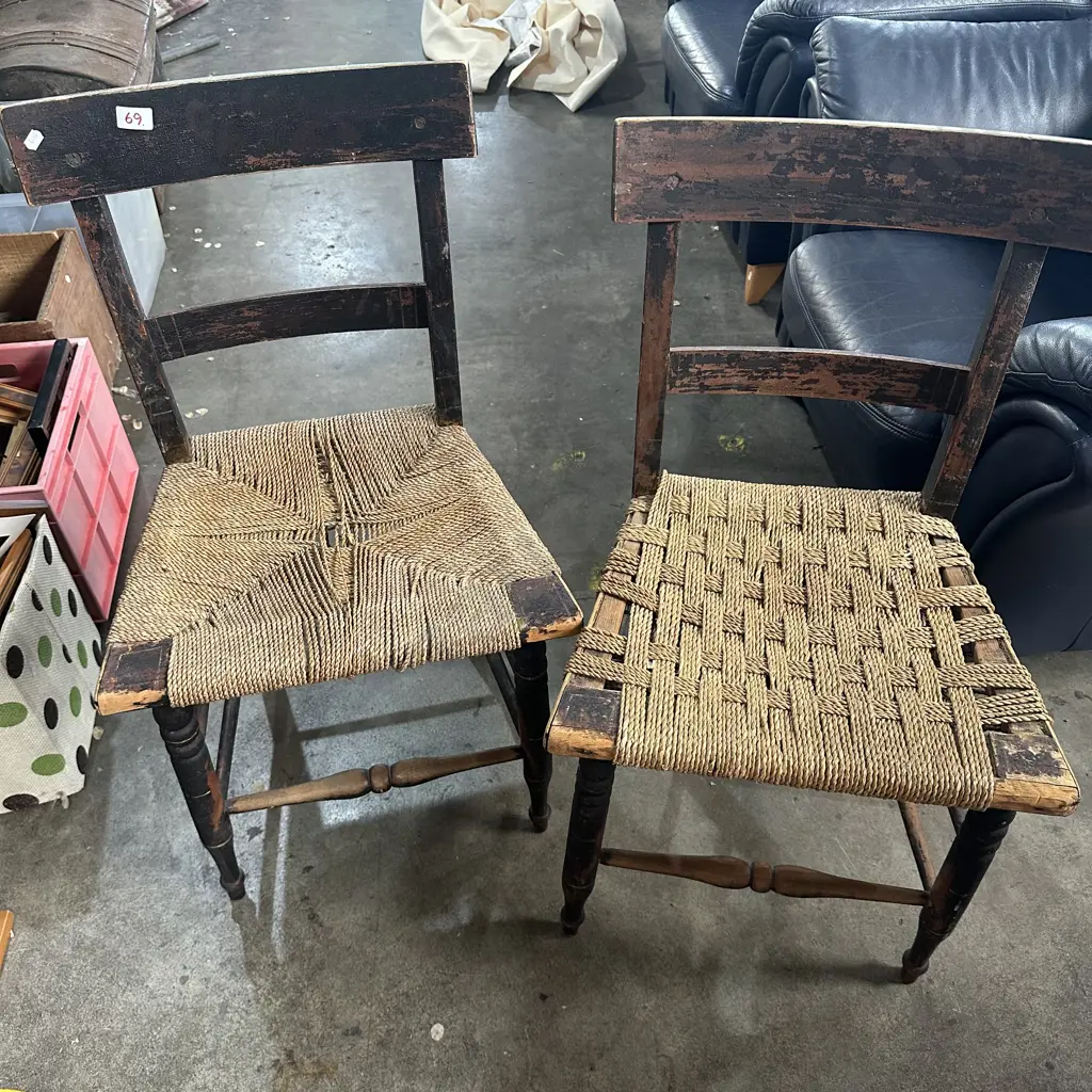 2 cottage chairs Image 1++