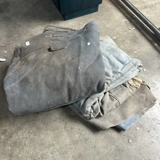 2 horse covers