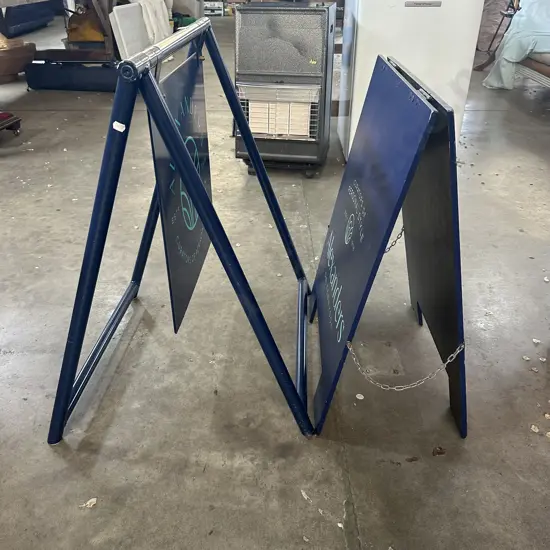 2 footpath signs