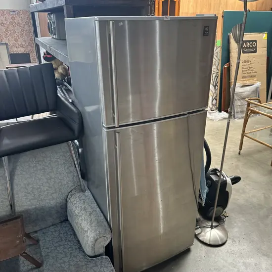 Fridge freezer