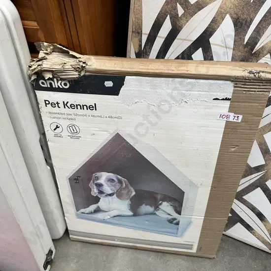 Pet Kennel.
