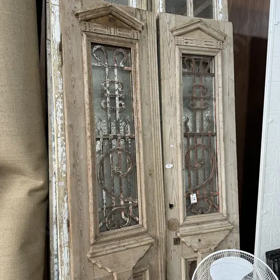 Pair doors