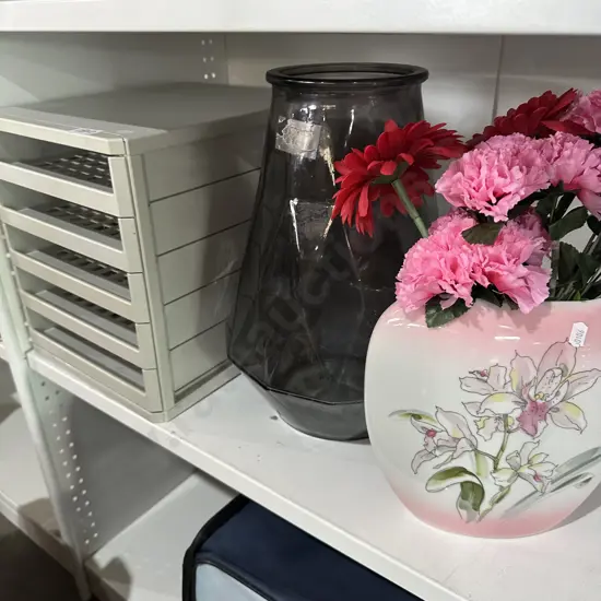 Vases, flowers, file