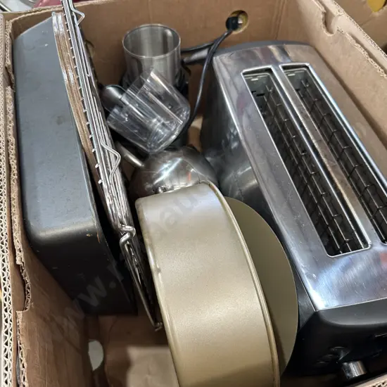toaster, coffee beaner etc