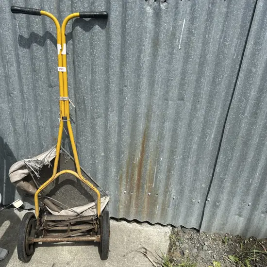 hand mower