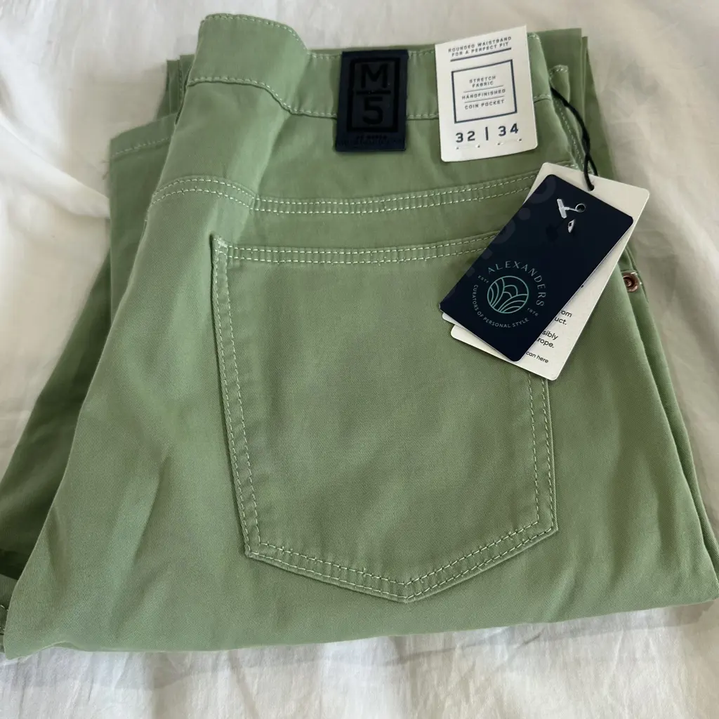 M5 Chino 32/$329 Image 1++