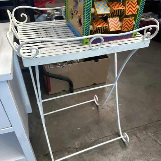 Folding side table