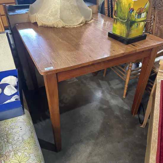 Square rimu table