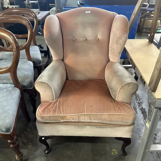 Wing back chair, very average